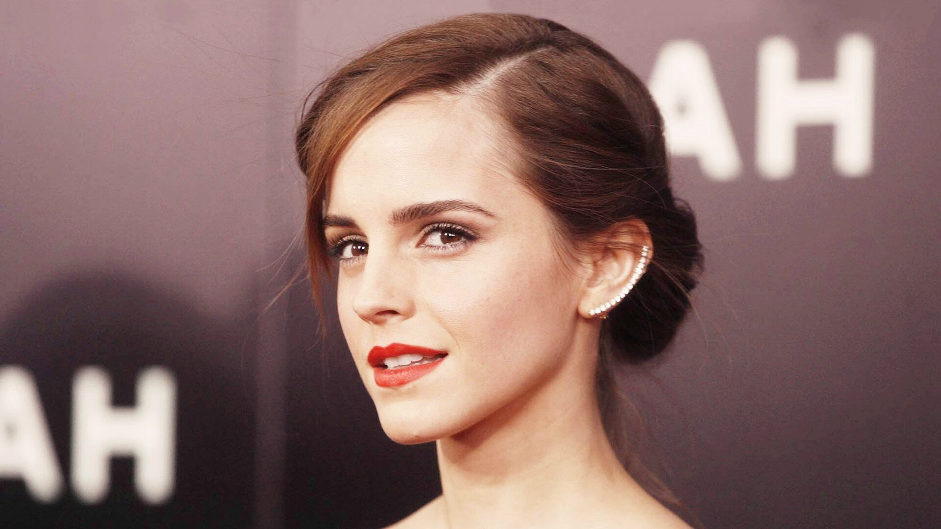 “英超焦点战:榜首大战精彩纷呈”,英超首秀