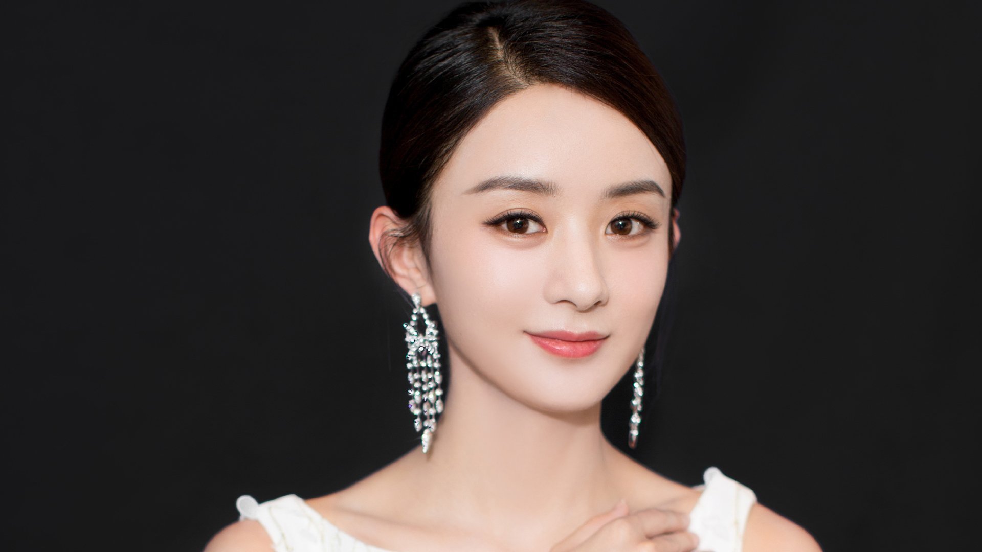 “青春不散场”青少年篮球公益演唱会在重庆火热举行,为运动注入文艺元素