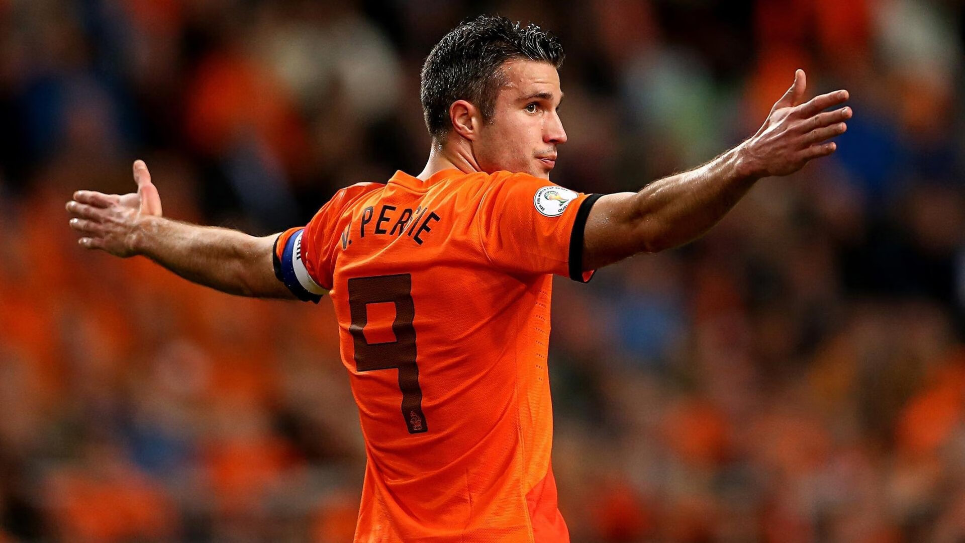 欧洲足球冠军联赛冠军奖杯历史上的传奇，欧洲足球杯冠军是谁