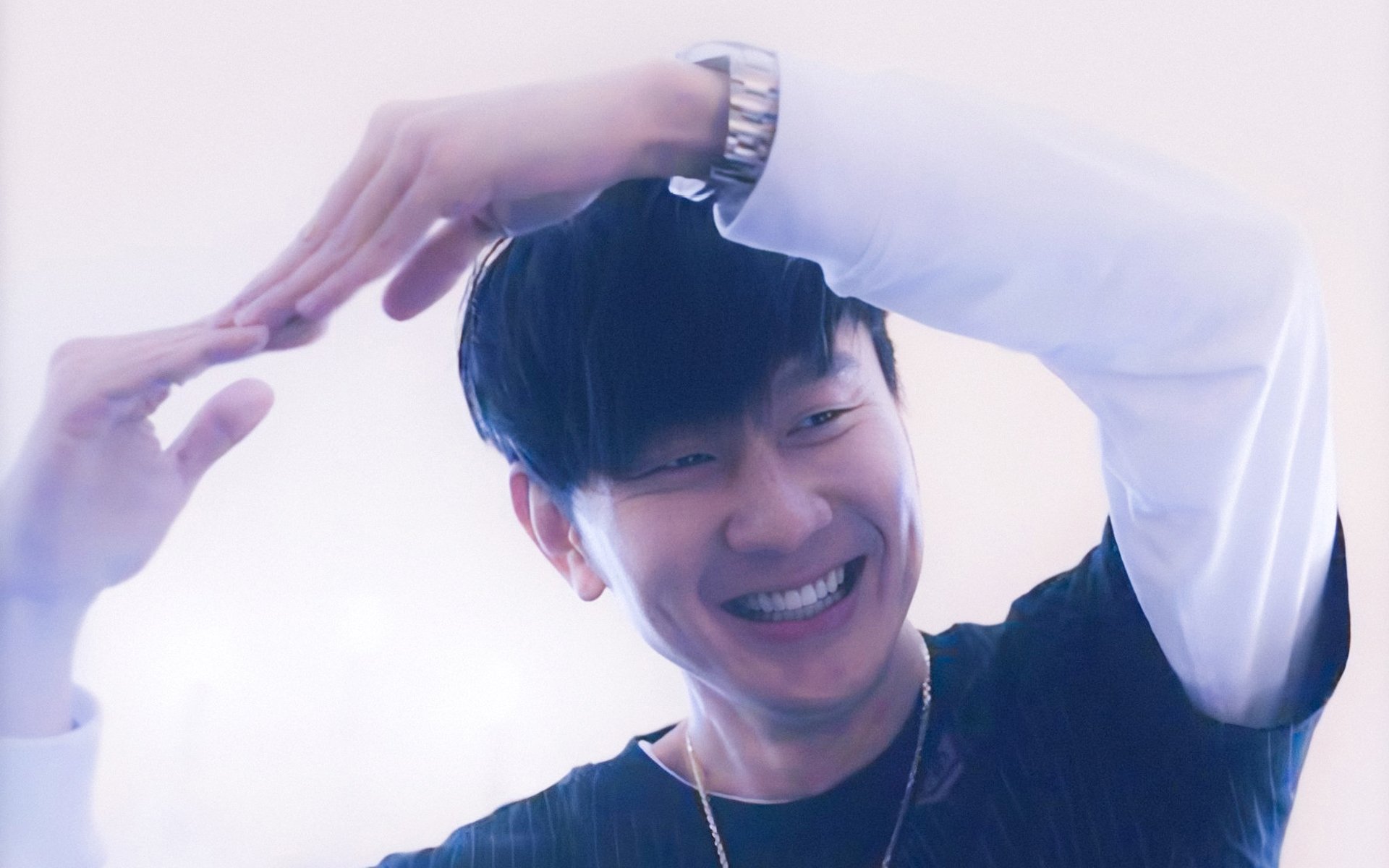 波兰主教练因受贿被开除,世界杯遇波折,波兰 主教练