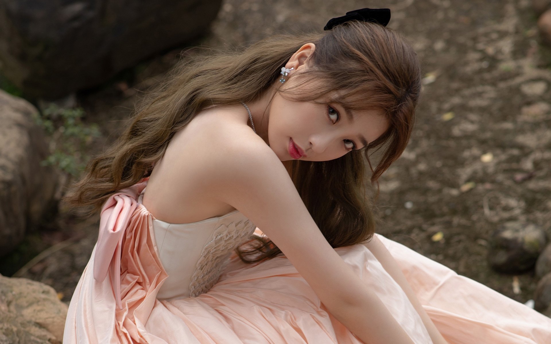 足球VS篮球:两项体育运动的受欢迎程度对比分析,足球和篮球哪个影响力大知乎