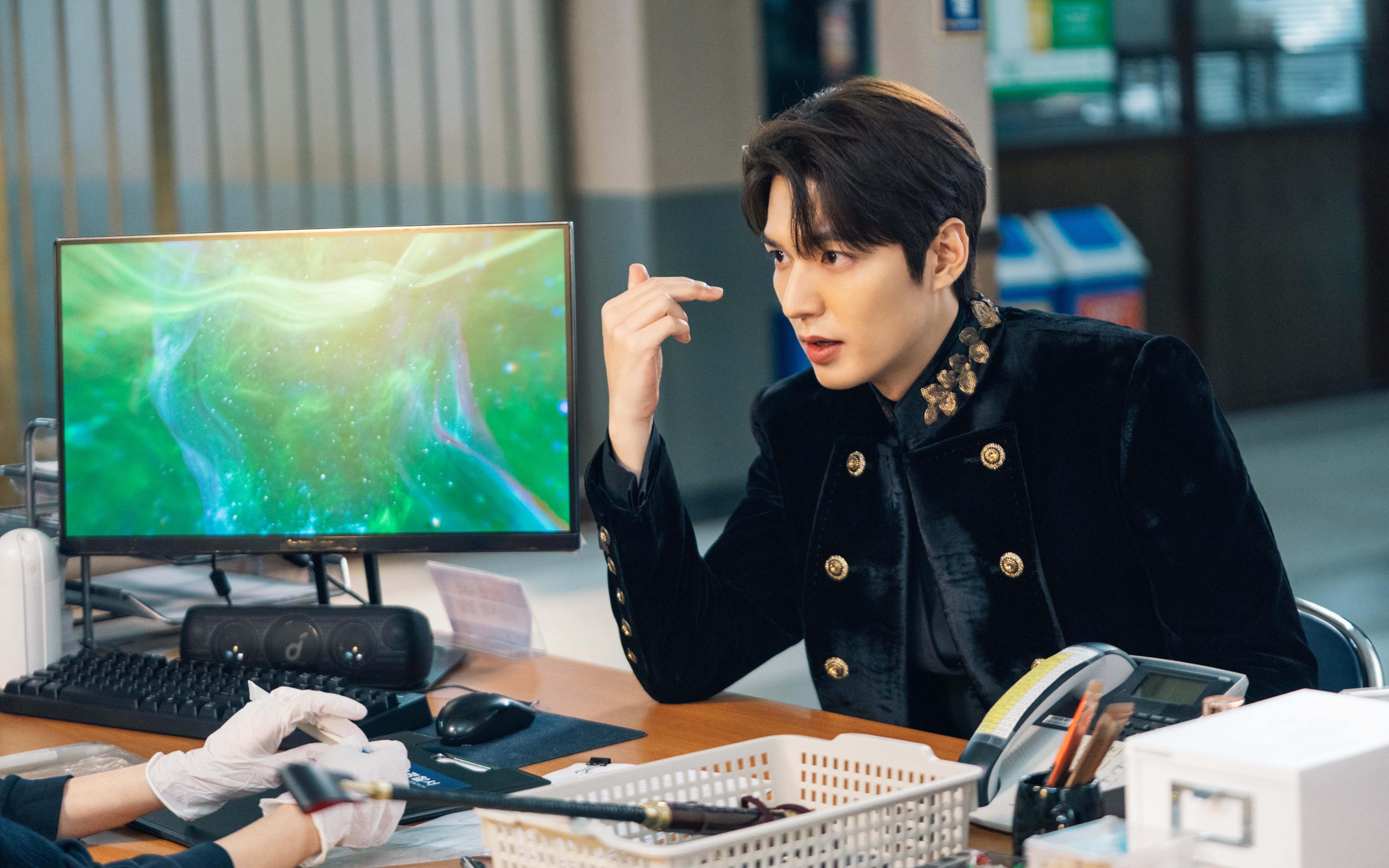 爱游戏app-历史性马术三连冠历史再现，1932年马术冠军