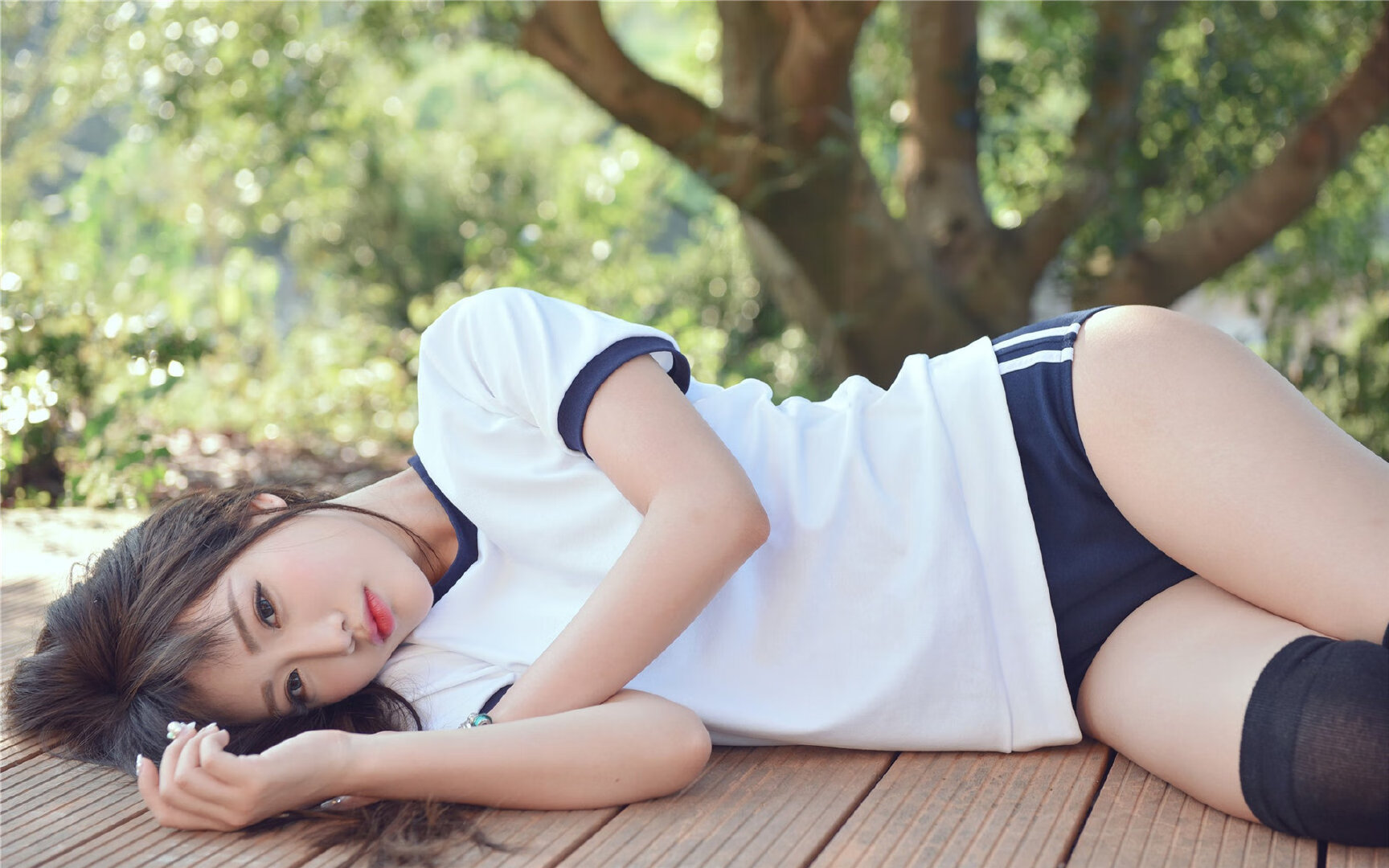 法兰克福左右调度拉扯出进攻空间,法兰克福t2