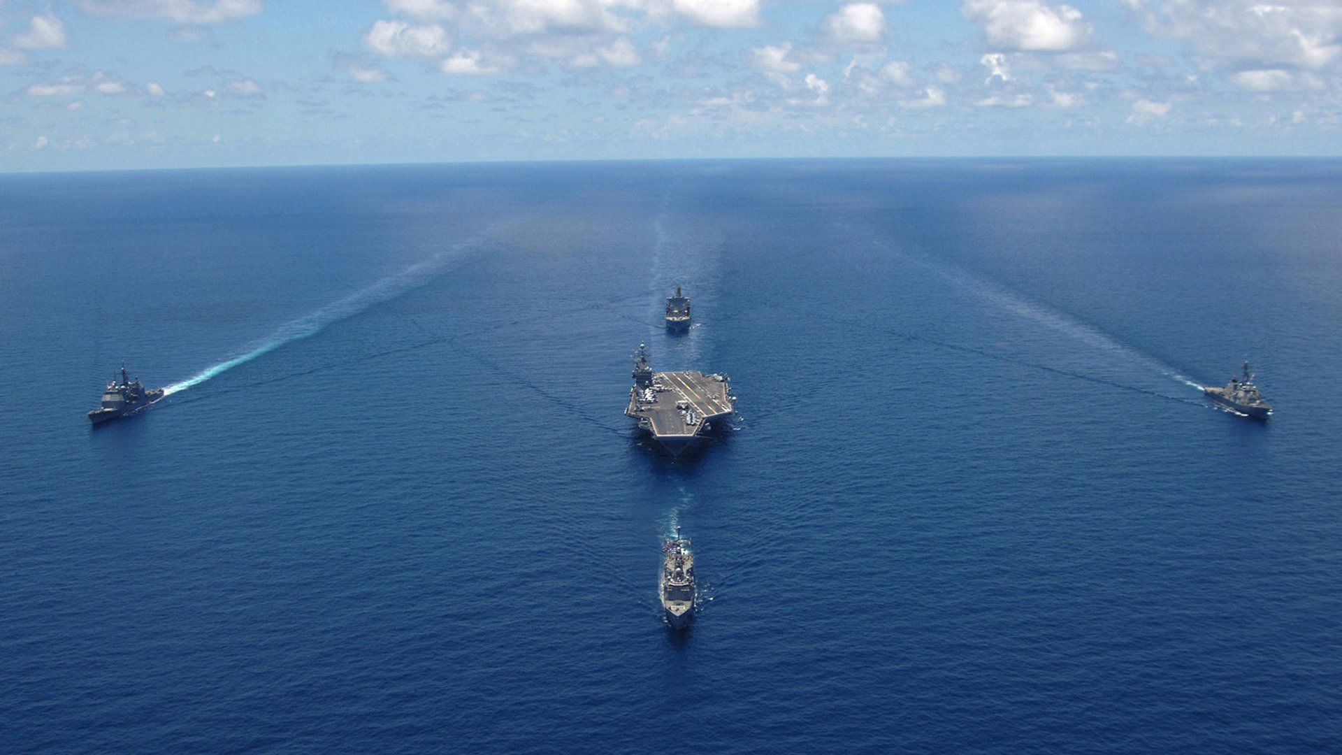 国足对战中东球队战术方案分析，中东踢足球