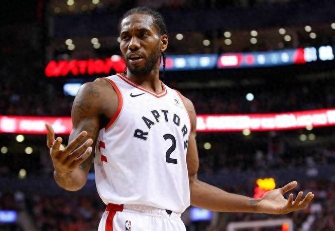 伦纳德:快船的防守核心 伦纳德:快船的防守核心