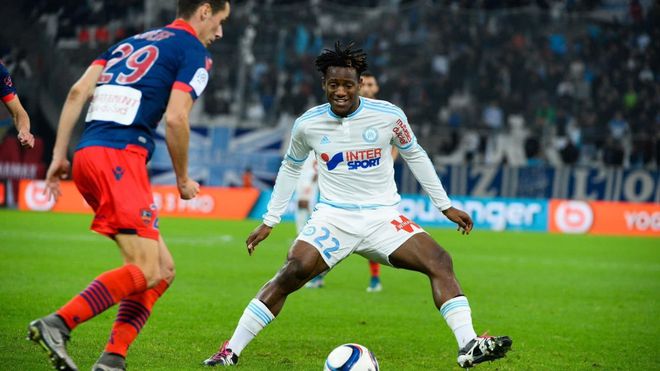 包含爱游戏体育：法甲波尔多的转会策略与球队重建的词条