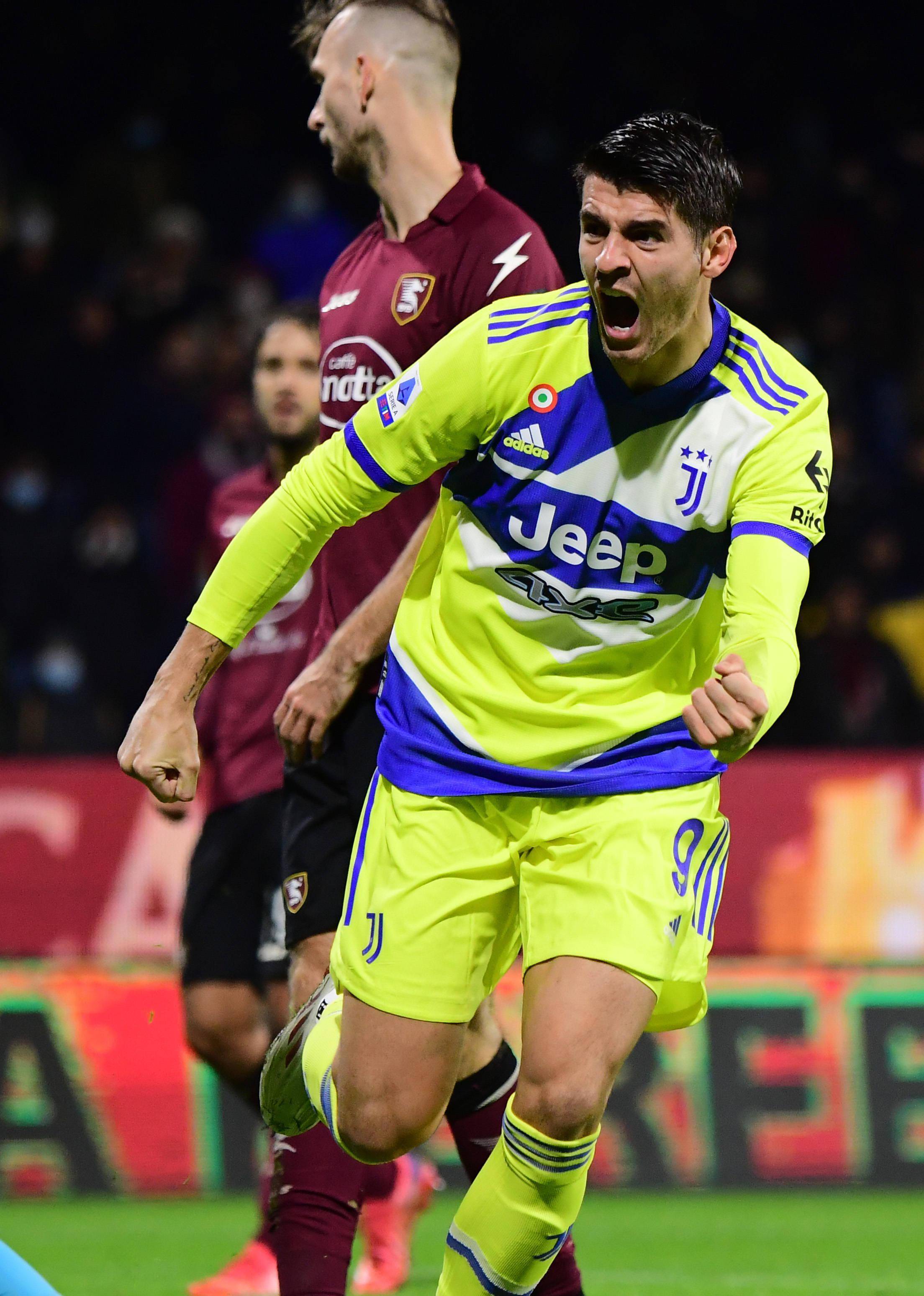 爱游戏体育:意甲萨勒尼塔纳的转会策略与球队重建的简单介绍 爱游戏体育:意甲萨勒尼塔纳的转会策略与球队重建的简单介绍