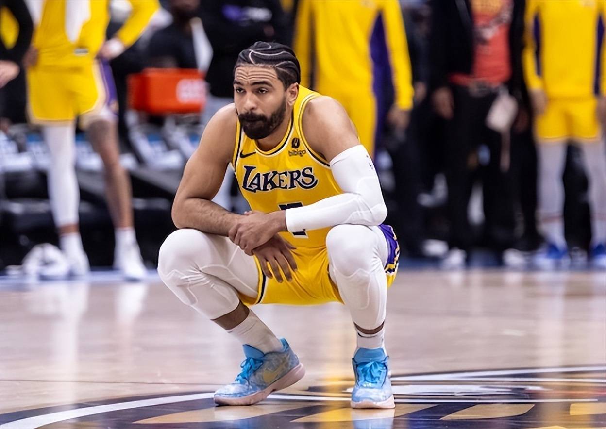 爱游戏登录入口-爱游戏官网：湖人队新赛季：海斯表示将提升防守效率的简单介绍